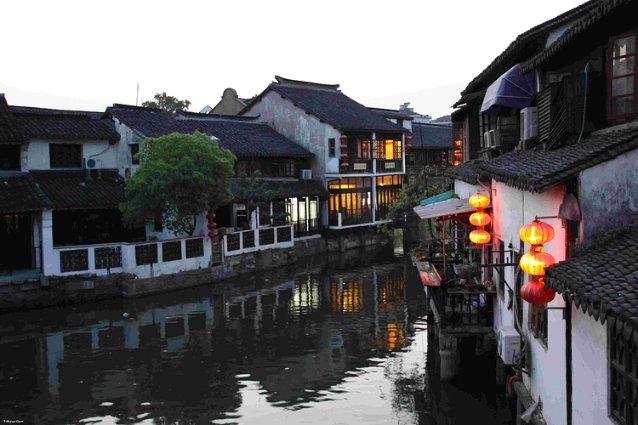 恐龙绝地逃生